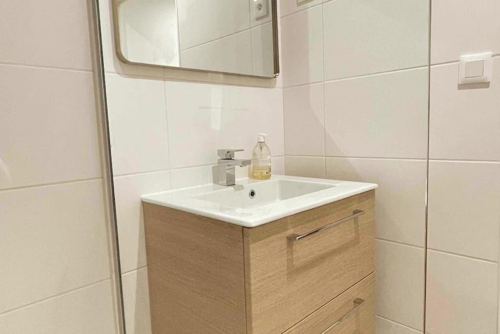 Cozy & Elegant Appartement Ναρμπόν Εξωτερικό φωτογραφία